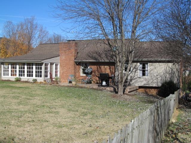 5014 Huntridge Road Roanoke, VA 24012 - Photo 4 of 29 Rear