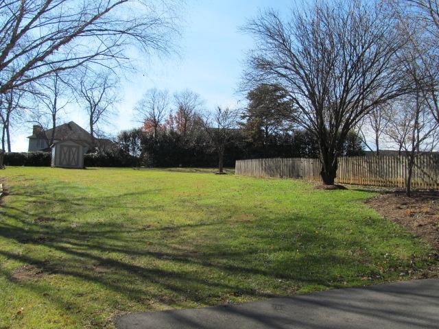 5014 Huntridge Road Roanoke, VA 24012 - Photo 8 of 29 Yard