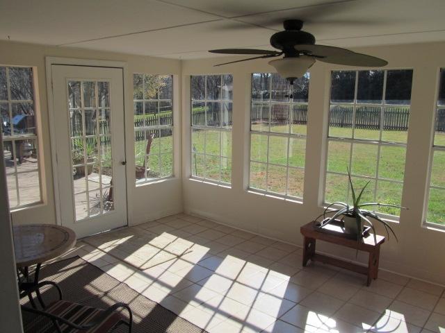 5014 Huntridge Road Roanoke, VA 24012 - Photo 9 of 29 Sun Room
