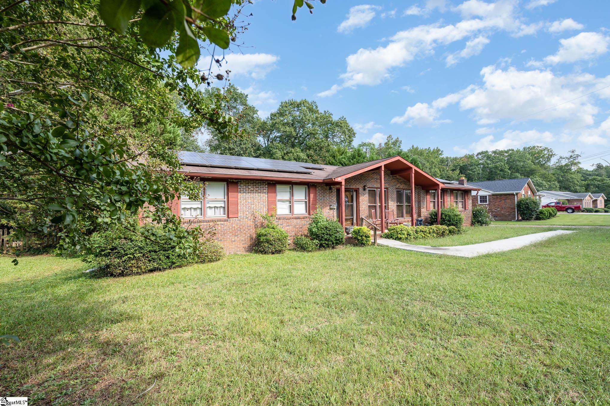 9 McKay Road Honea Path, SC 29654 - Photo 2 of 32