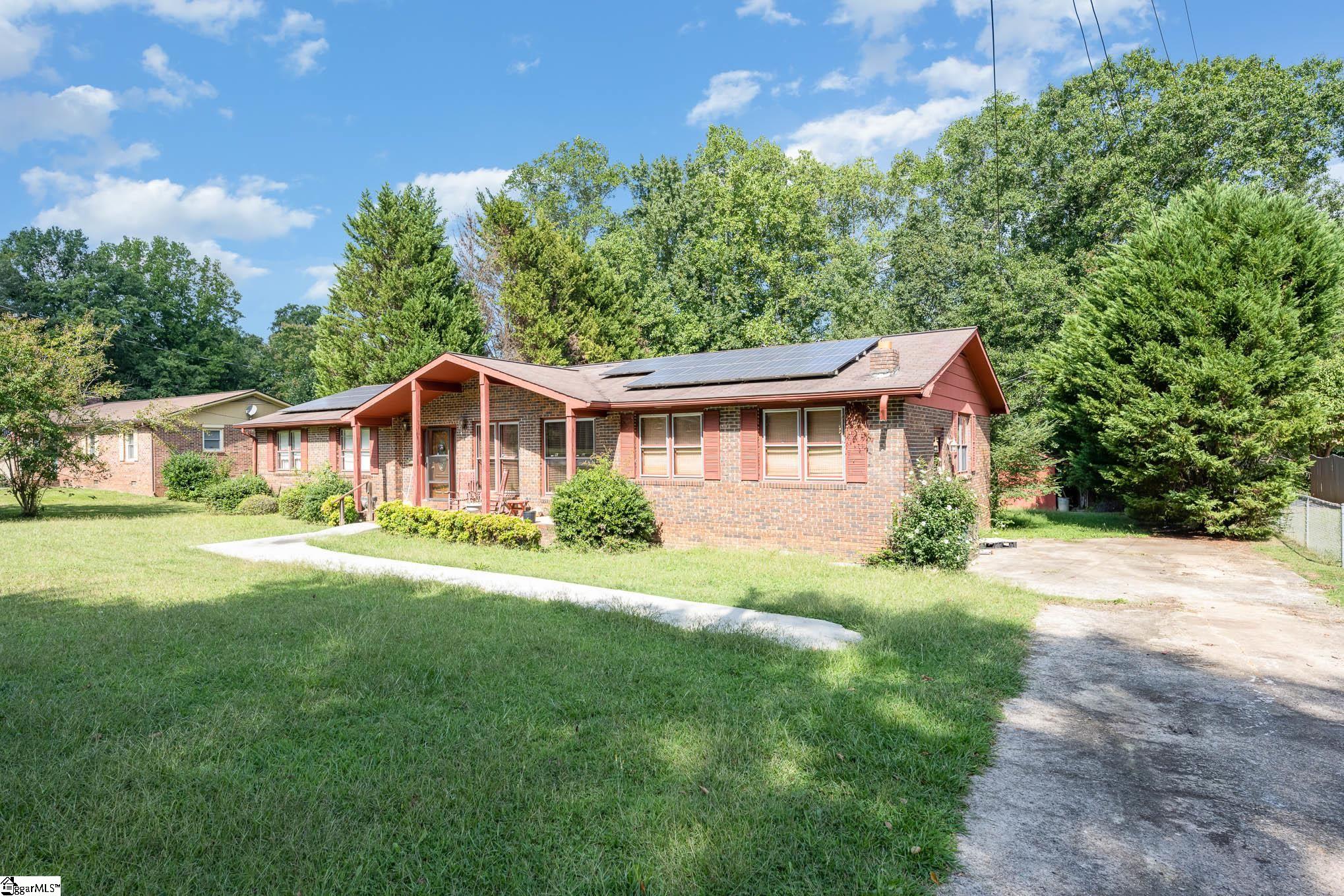 9 McKay Road Honea Path, SC 29654 - Photo 3 of 32