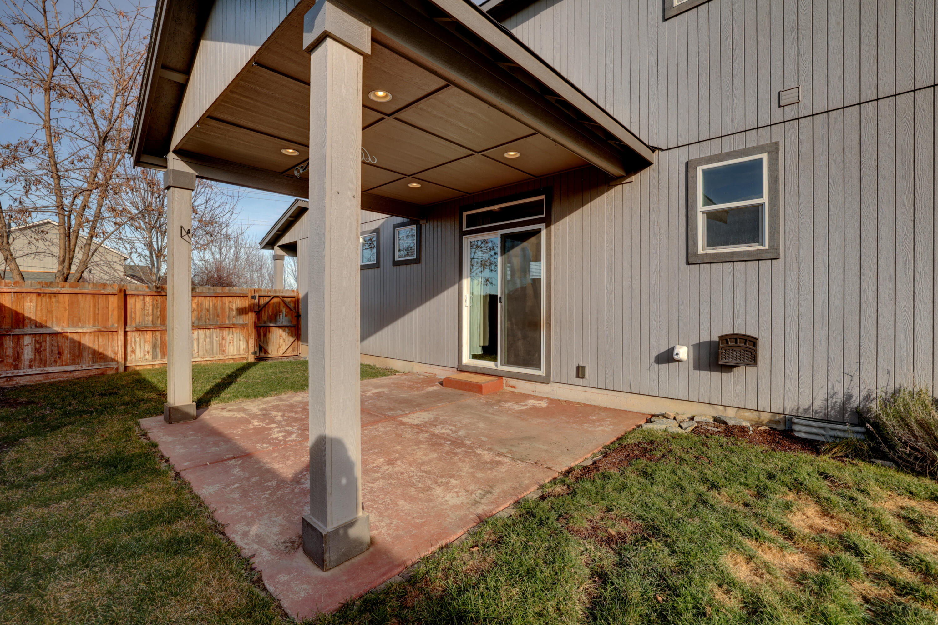 1525 Southwest 31st Street Redmond, OR 97756 - Photo 24 of 26 1525 SW 31st St-29