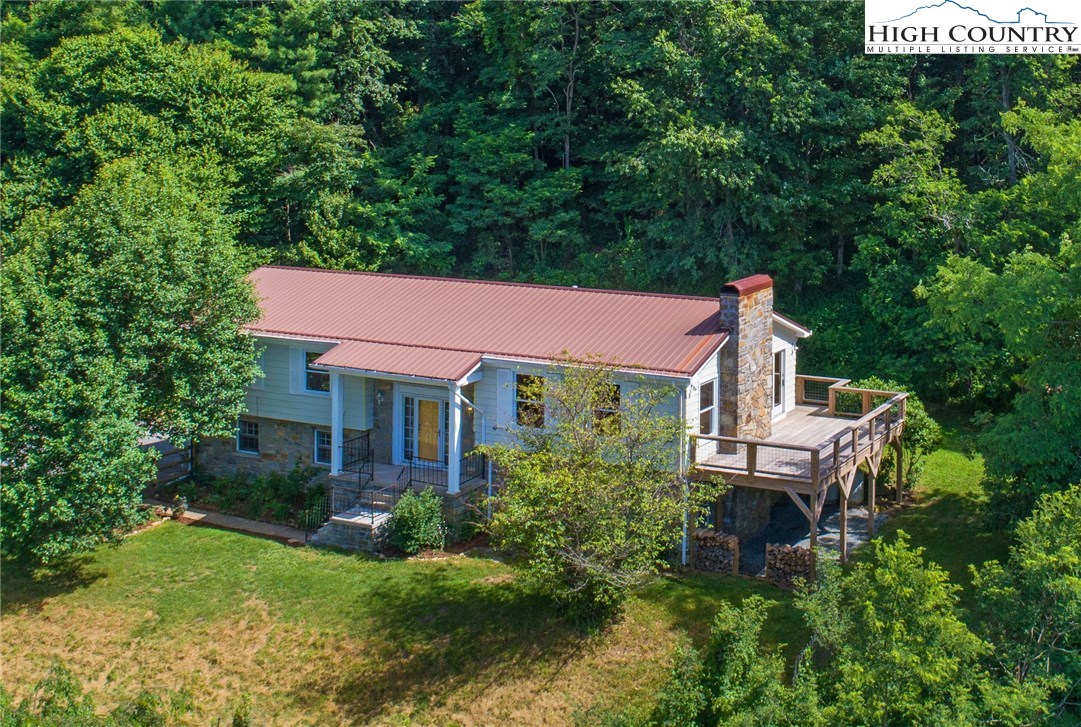 610 Pinnacle Drive Boone, NC 28607 - Photo 3 of 37 Gallery Image 3