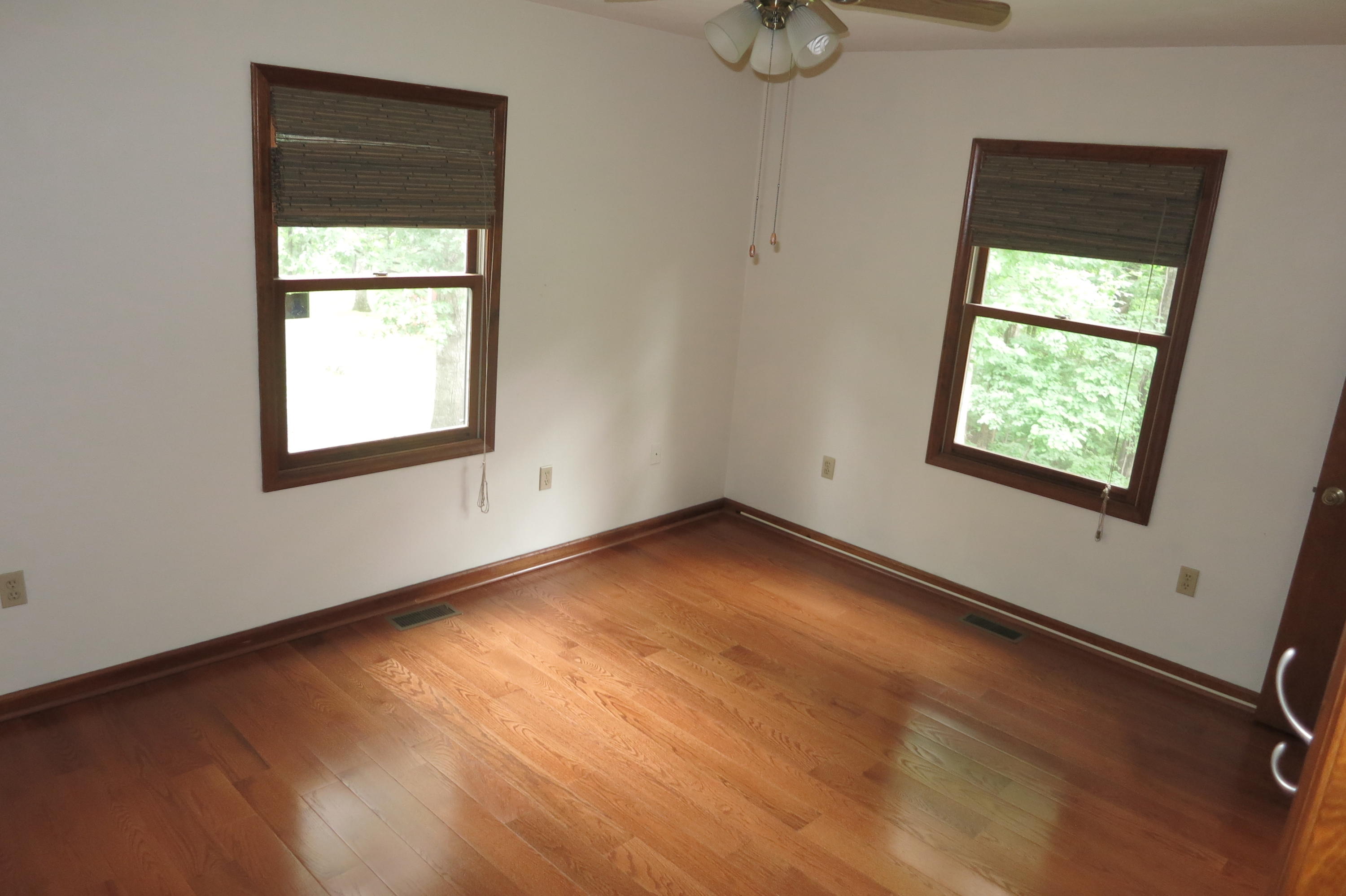4432 Nemmo Road Vinton, VA 24179 - Photo 22 of 44 an empty room with a window