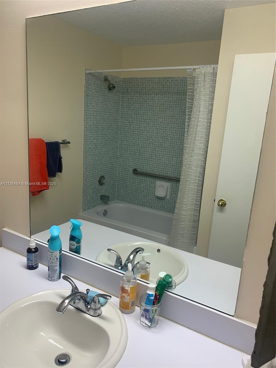 Jacaranda Plantation, FL 33322 - Photo 11 of 12 Bathroom
