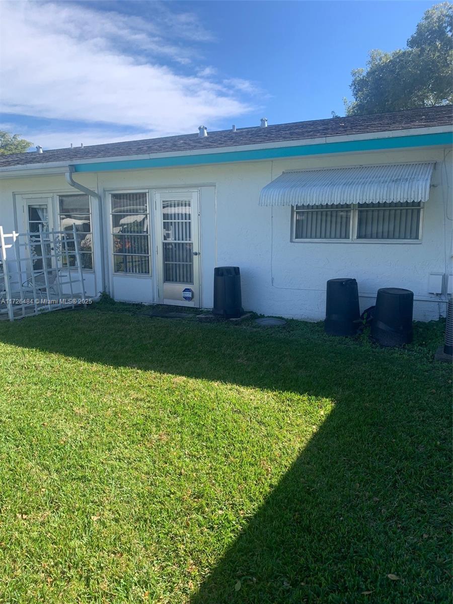 Jacaranda Plantation, FL 33322 - Photo 12 of 12 Exterior