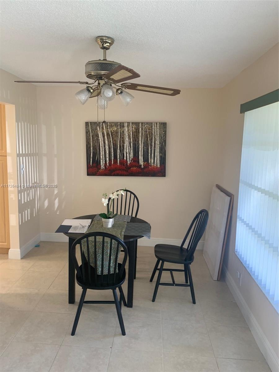 Jacaranda Plantation, FL 33322 - Photo 4 of 12 Dining