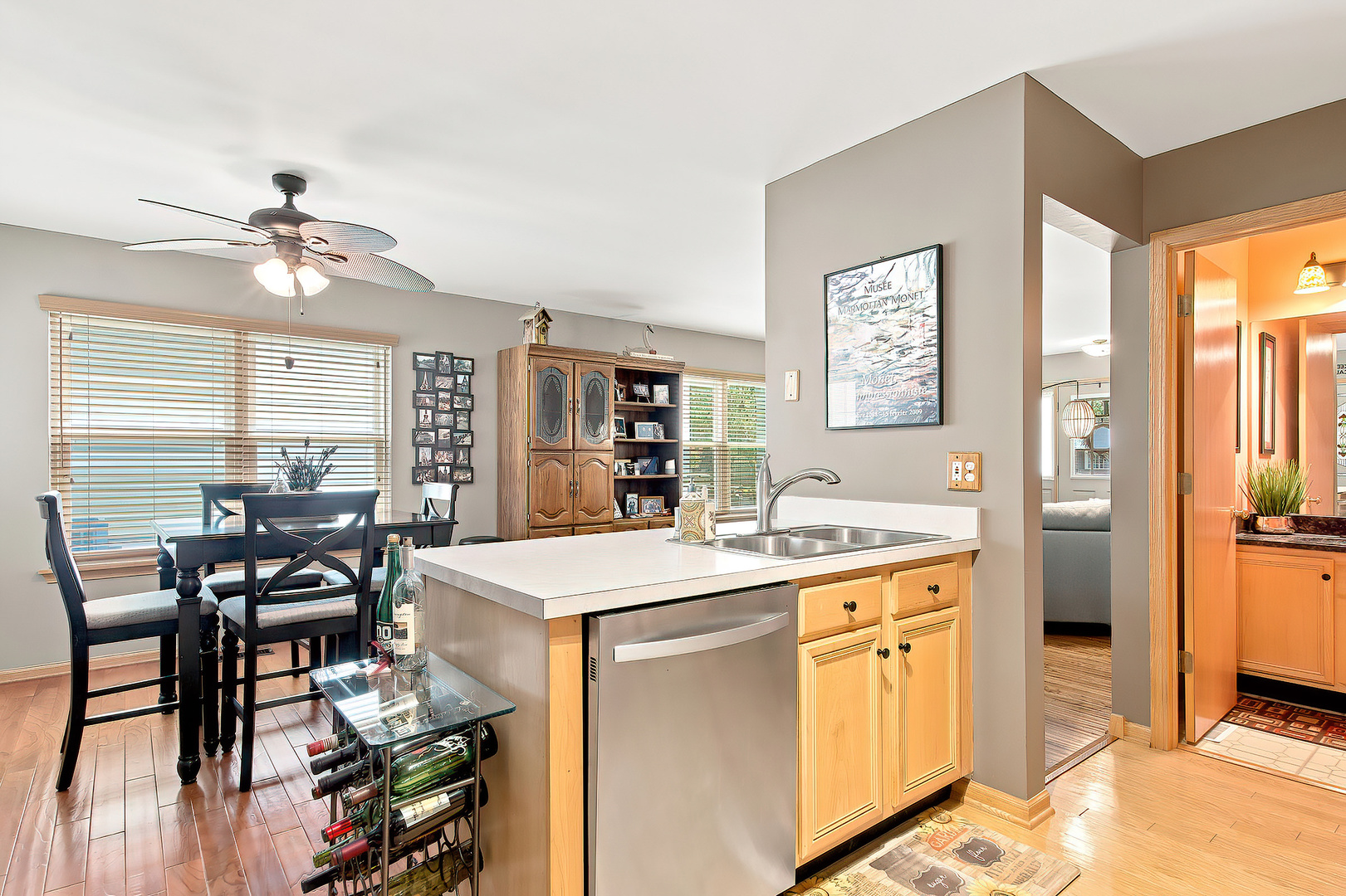 783 Manor Road Crystal Lake, IL 60014 - Photo 6 of 35