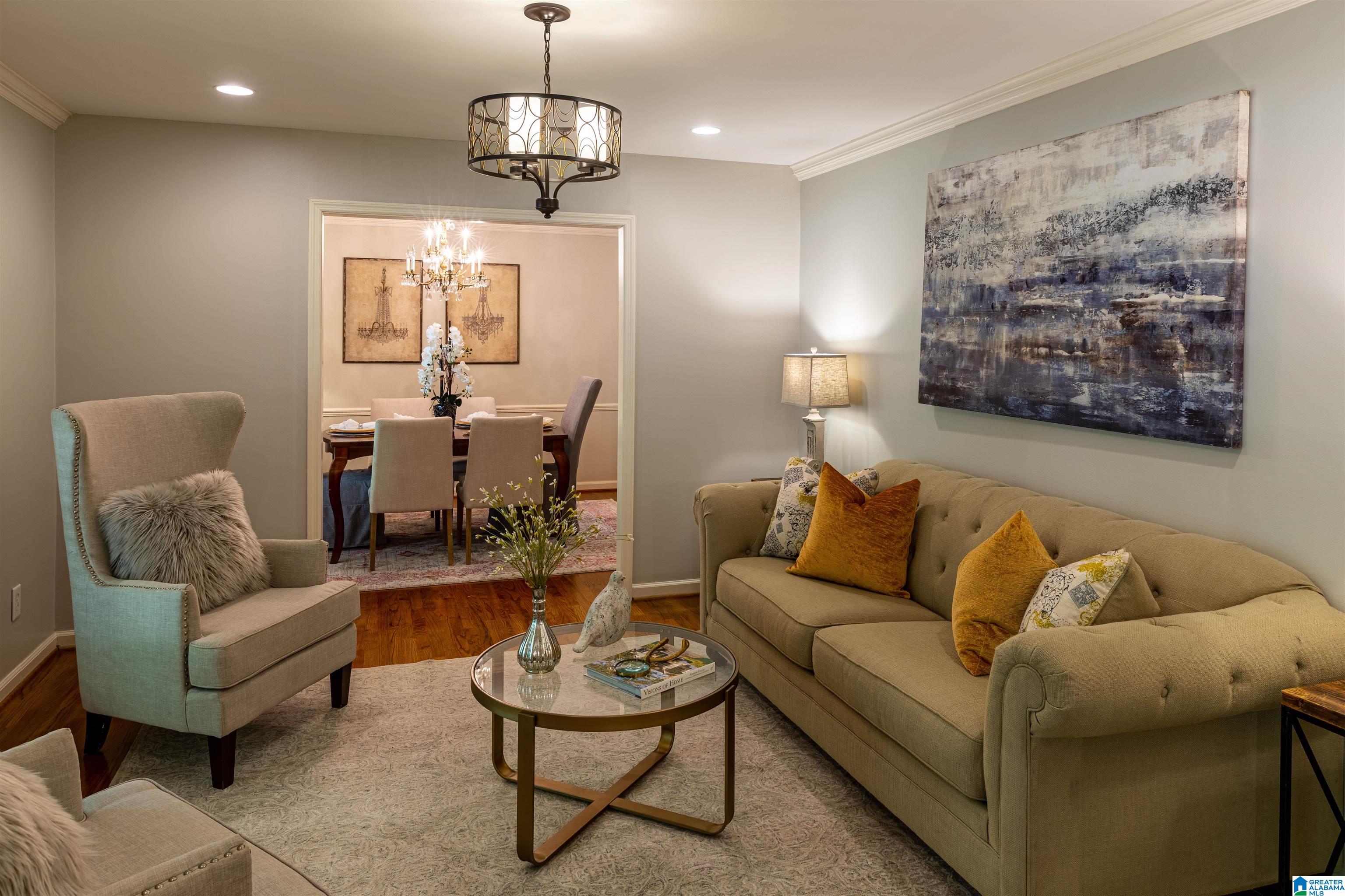 1533 Wellington View Road Birmingham, AL 35209 - Photo 4 of 38