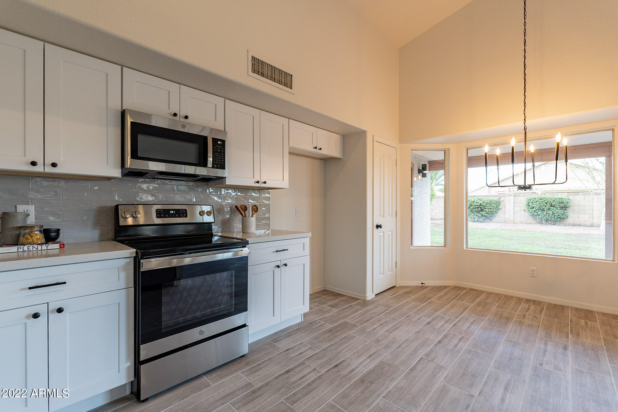 12454 West Granada Road Avondale, AZ 85392 - Photo 18 of 37 Eat In Kitchen