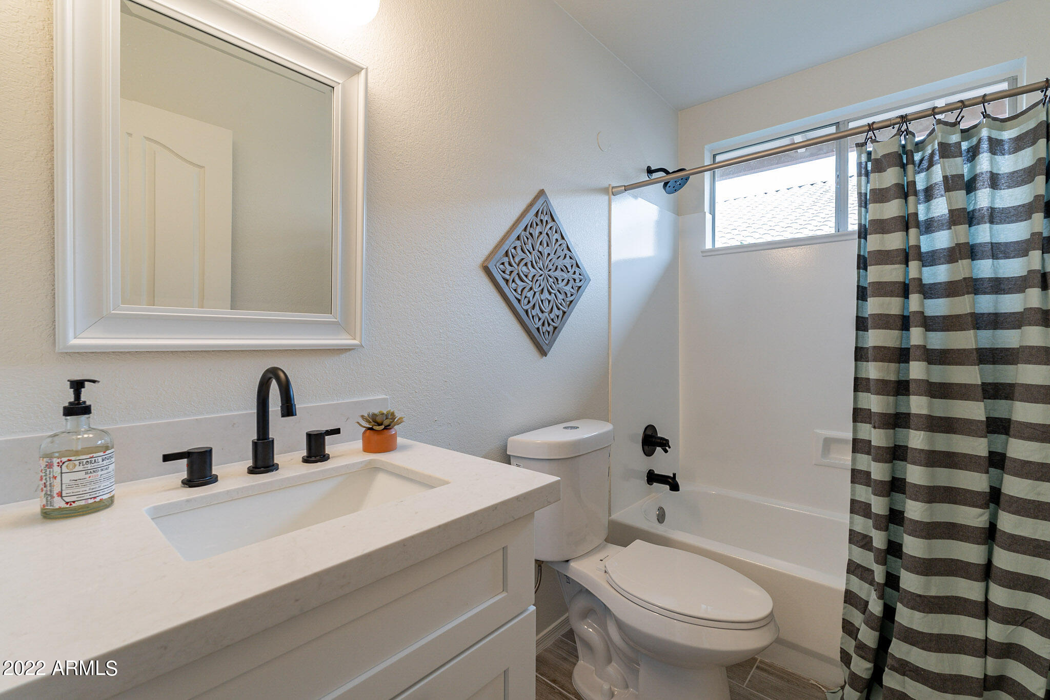 12454 West Granada Road Avondale, AZ 85392 - Photo 32 of 37 Hall Full Bath