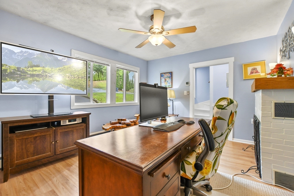 37 Hill Road Marlborough, MA 01752 - Photo 11 of 40 Gallery Image 11