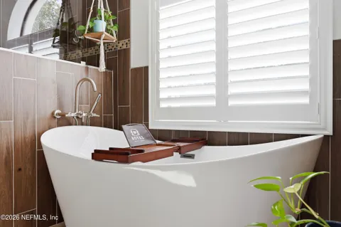 $1,500,000 | 6285 Whispering Oaks Drive North, Jacksonville, FL 32277