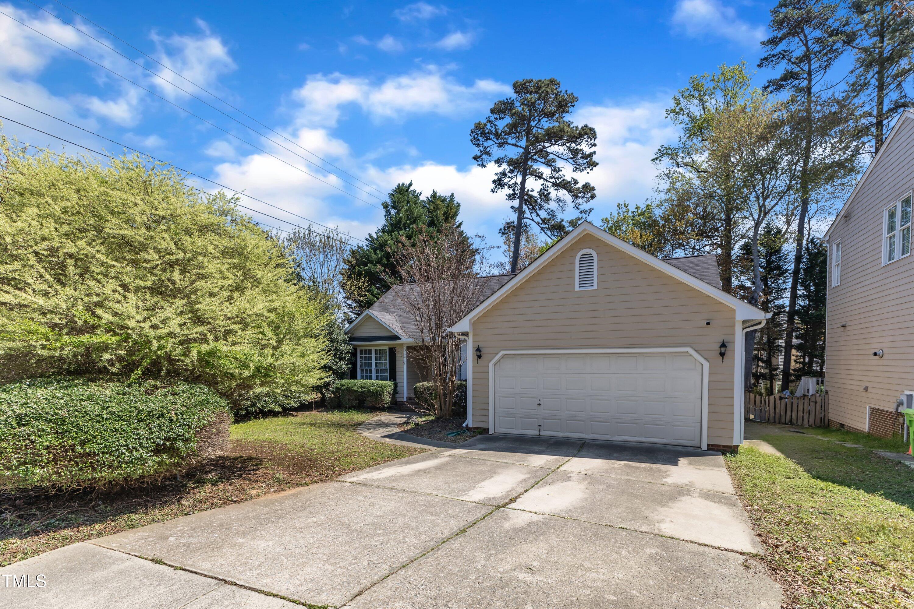 9512 Anson Grove Lane Raleigh, NC 27615 - Photo 3 of 39 03-9512 Anson Grove Ln-3