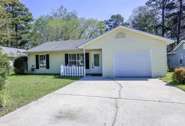 $1,800 | 2914 Temperance Drive, Myrtle Beach, SC 29577