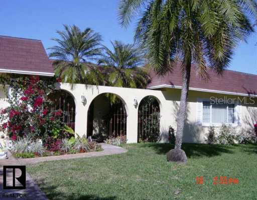 2304 Grovewood Road Clearwater, FL 33764 - Photo 1 of 8 Exterior Front