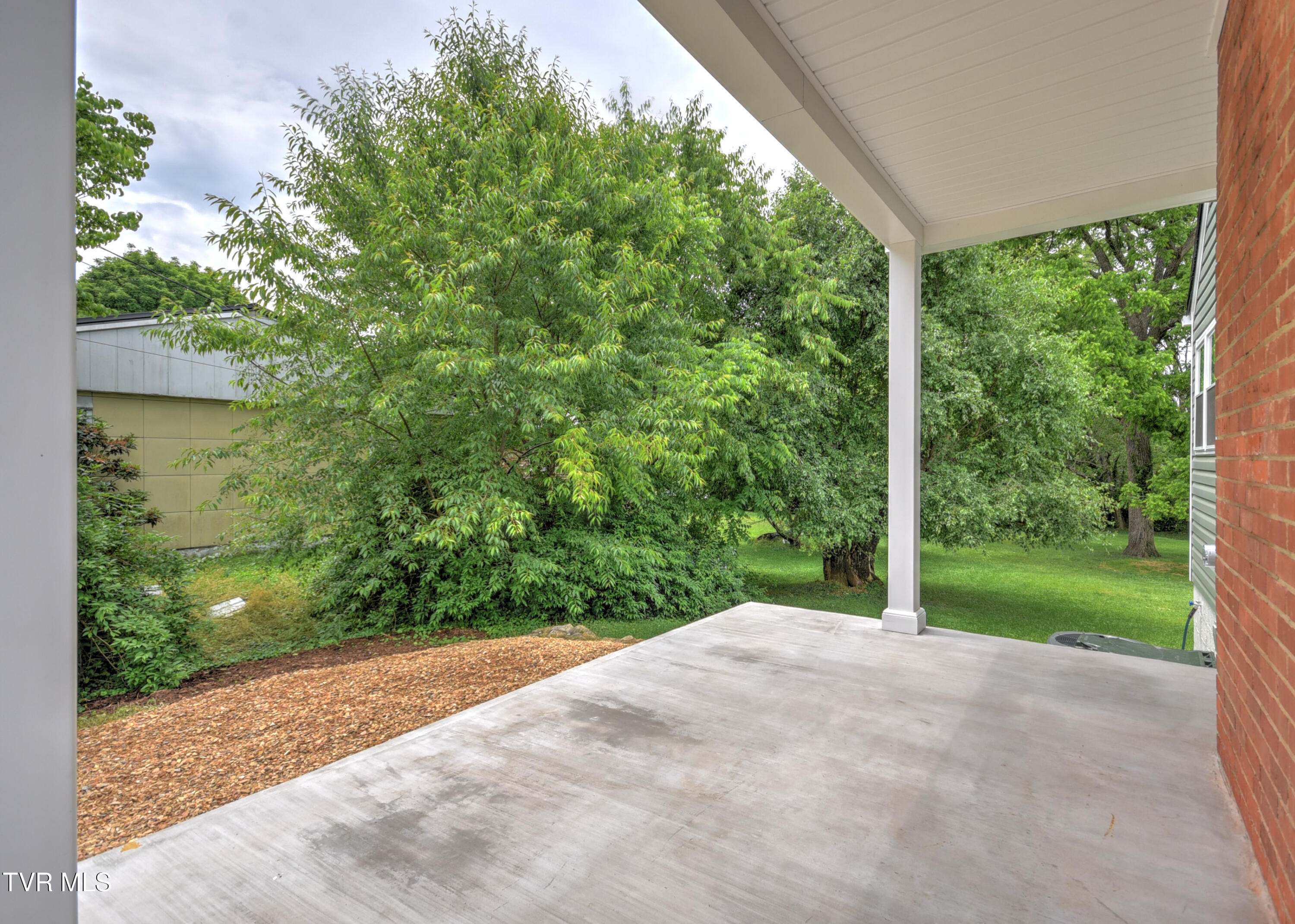 268 Cherokee Road Bristol, VA 24201 - Photo 30 of 43 2678 Cherokee DB-33