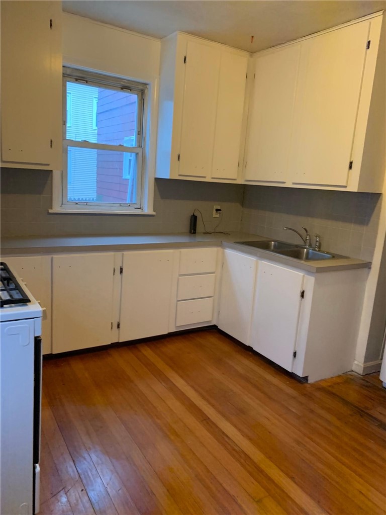 31 Home Avenue Providence, RI 02908 - Photo 4 of 8