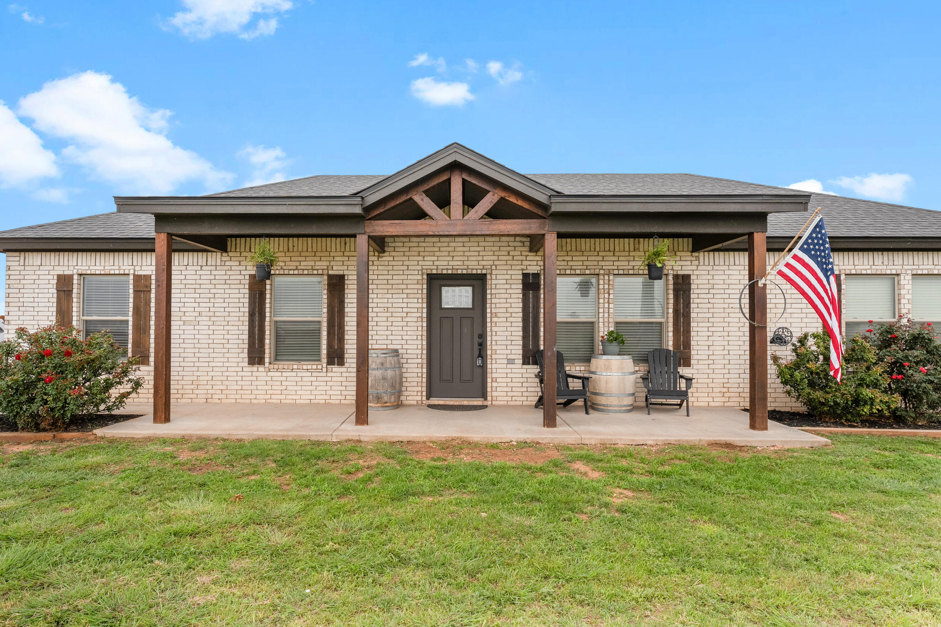 608 C R C R 3760 Slaton, TX 79364 - Photo 2 of 34 DSC04735