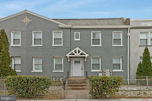 $1,350 | 1719 West Virginia Avenue Northeast, Unit 4, Washington, DC 20002