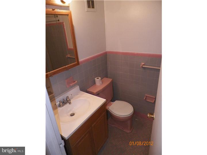 2640 Daphne Road Philadelphia, PA 19131 - Photo 8 of 14