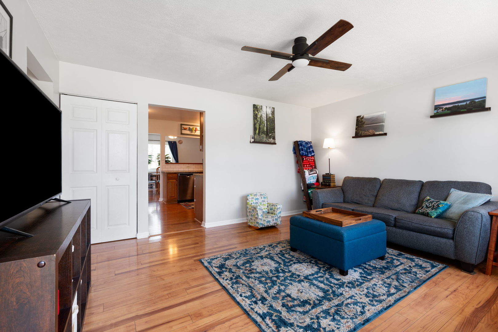 248 Oak Ridge Court Bolingbrook, IL 60440 - Photo 3 of 19