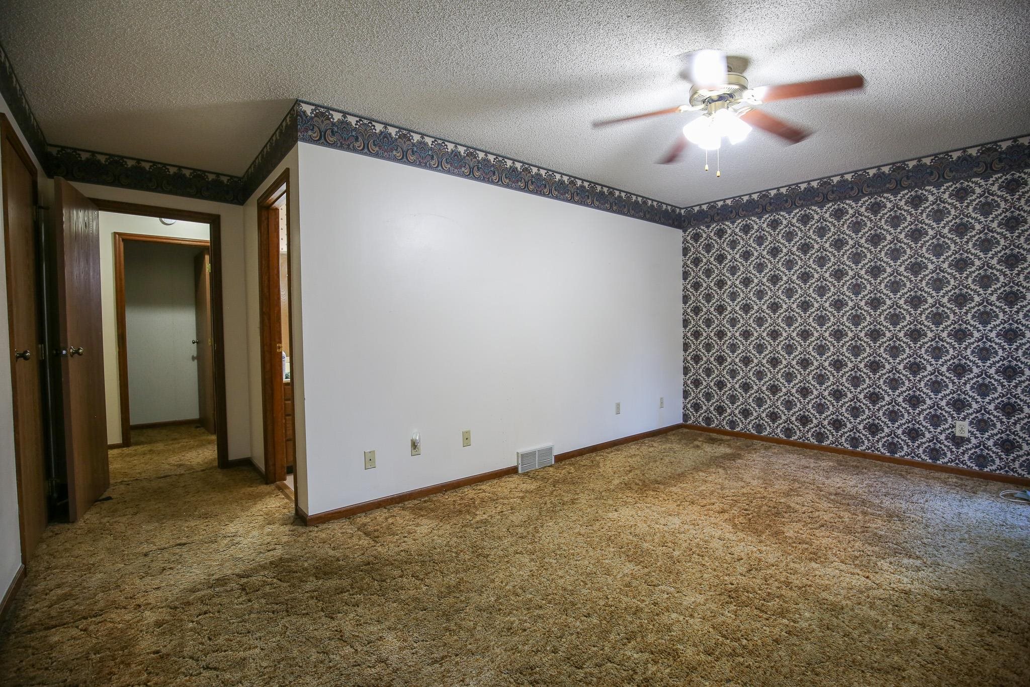 209 Fox Trot Dixon, IL 61021 - Photo 14 of 34