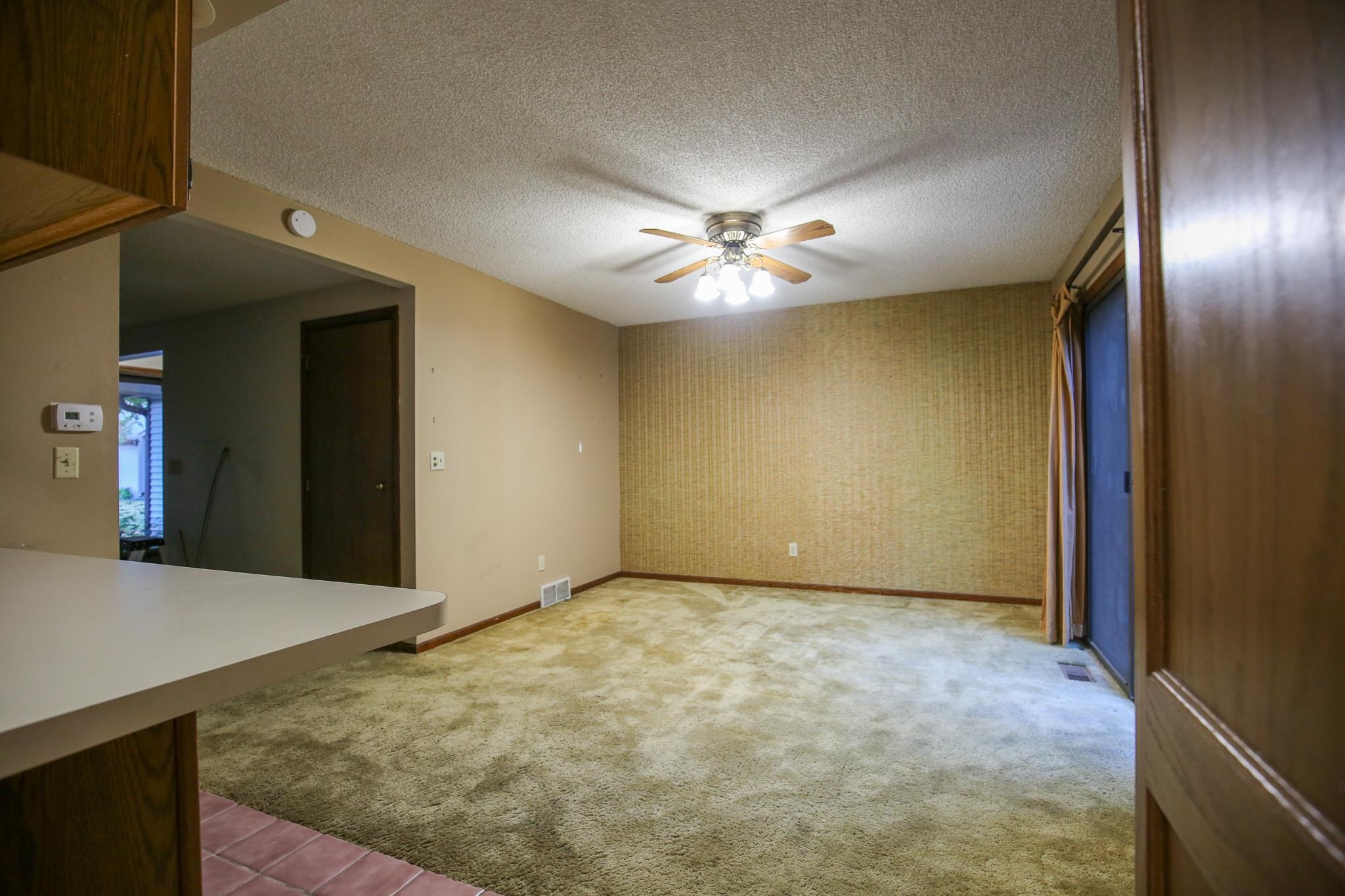 209 Fox Trot Dixon, IL 61021 - Photo 19 of 34 a view of an empty room