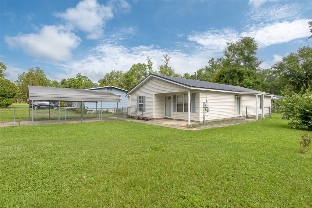 711 Dutch Street Dothan, AL 36301 - Photo 3 of 25