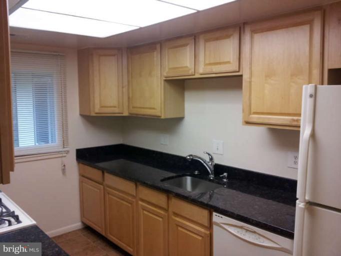 2906 Aquarius Avenue Silver Spring, MD 20906 - Photo 2 of 17 Kitchen