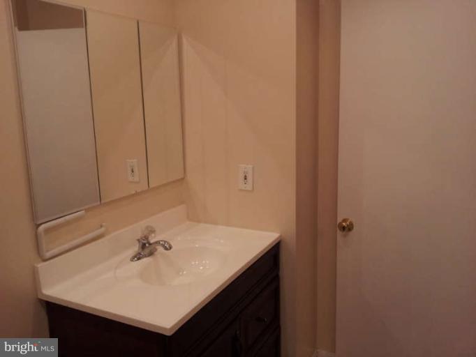 2906 Aquarius Avenue Silver Spring, MD 20906 - Photo 10 of 17 Bath