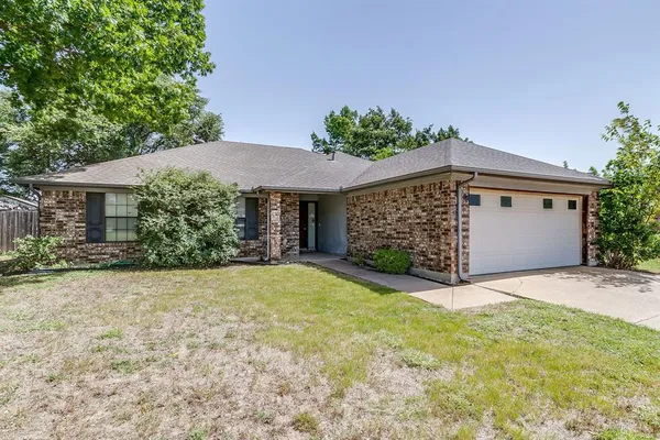 $265,000 | 401 Revolution Lane, Arlington, TX 76002