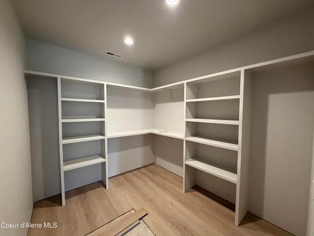 $895,000 | 38 Cannon Lane, Blanchard, ID 83804