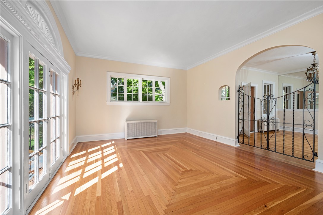 37 Great Road North Smithfield, RI 02896 - Photo 8 of 48 Gallery Image 8