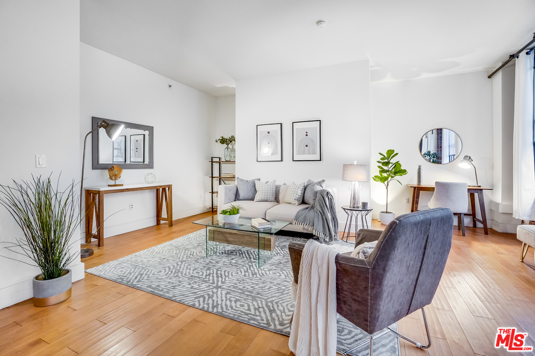 460 South Spring Street, Unit 511 Los Angeles, CA 90013 - Photo 2 of 26