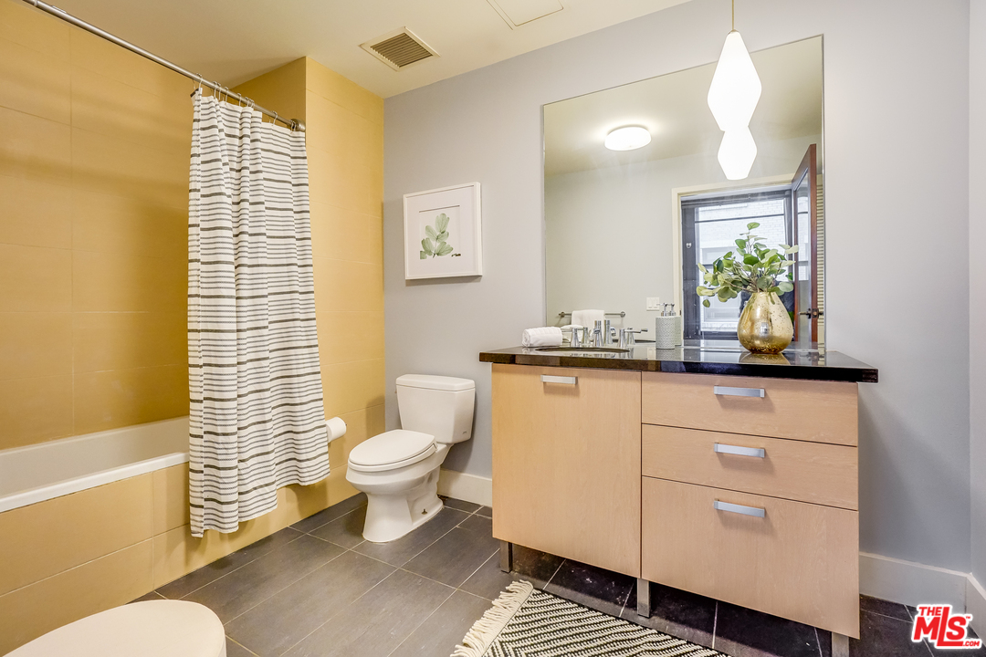 460 South Spring Street, Unit 511 Los Angeles, CA 90013 - Photo 15 of 26