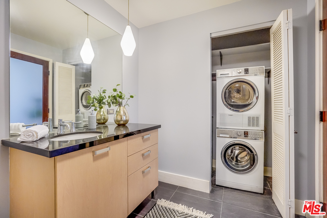460 South Spring Street, Unit 511 Los Angeles, CA 90013 - Photo 17 of 26