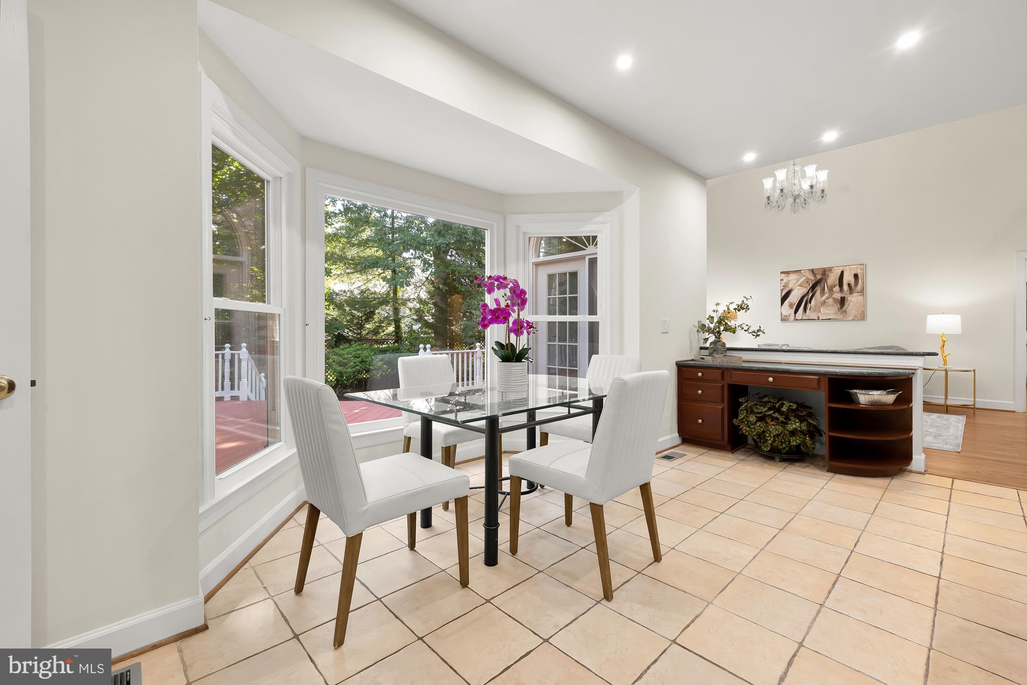 8909 Bells Mill Road Potomac, MD 20854 - Photo 22 of 71 Eat-in kitchen with picture window