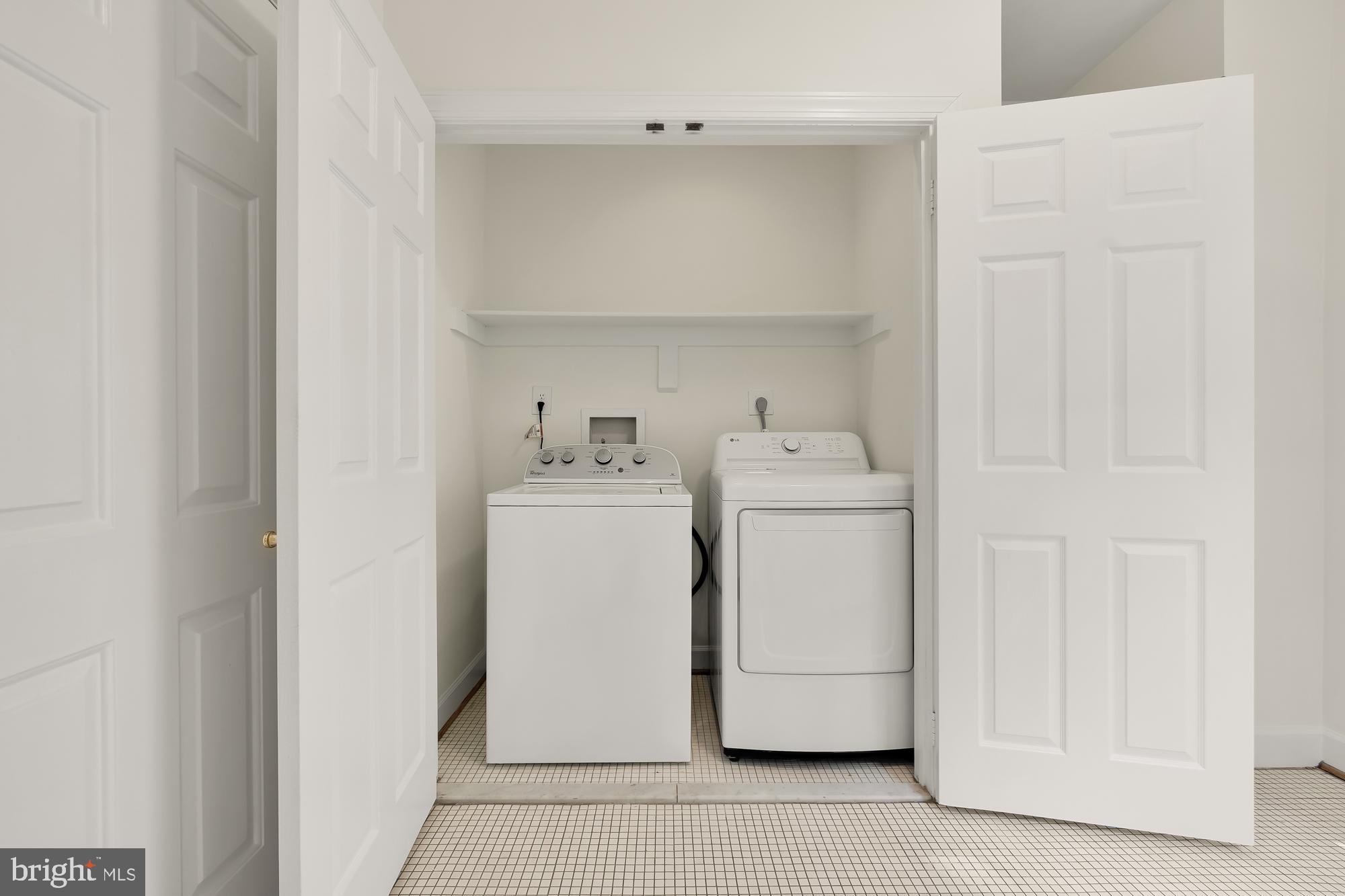 8909 Bells Mill Road Potomac, MD 20854 - Photo 30 of 71 Main level washer/dryer