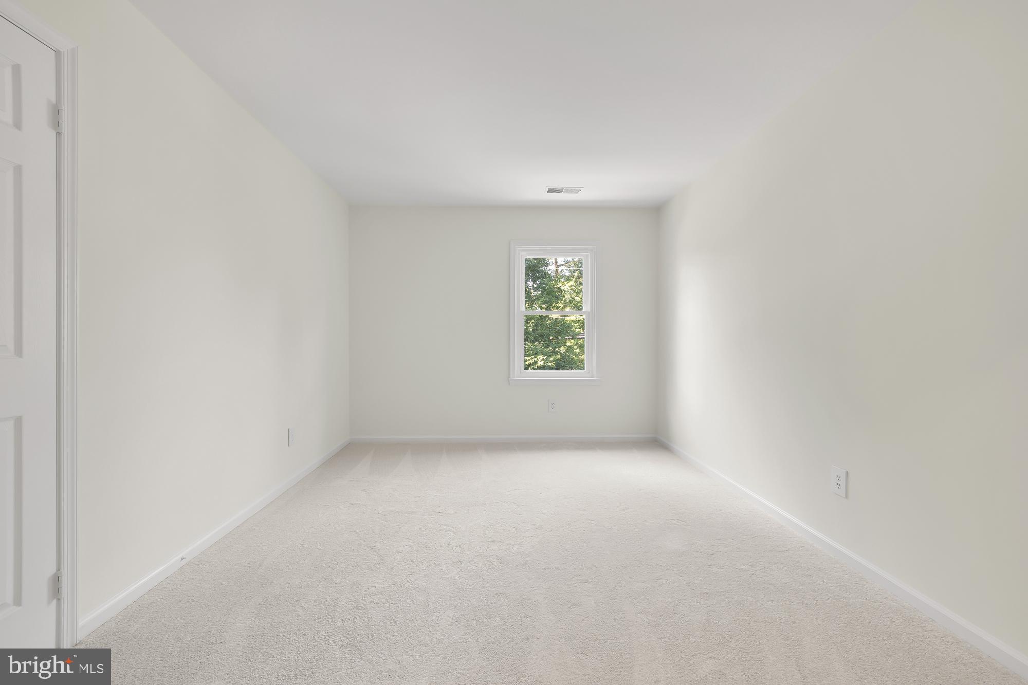 8909 Bells Mill Road Potomac, MD 20854 - Photo 48 of 71 Bedroom (4 of 5)