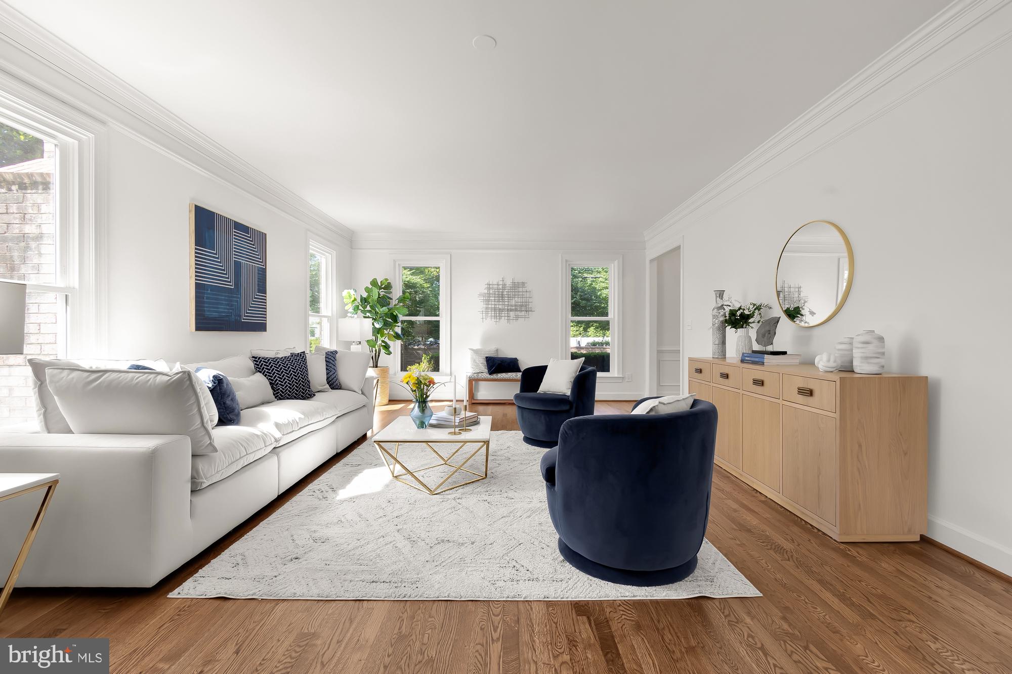 8909 Bells Mill Road Potomac, MD 20854 - Photo 7 of 71 Living room