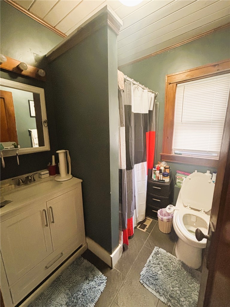 54 Berry Street Rochester, NY 14609 - Photo 23 of 40 Up Bathroom