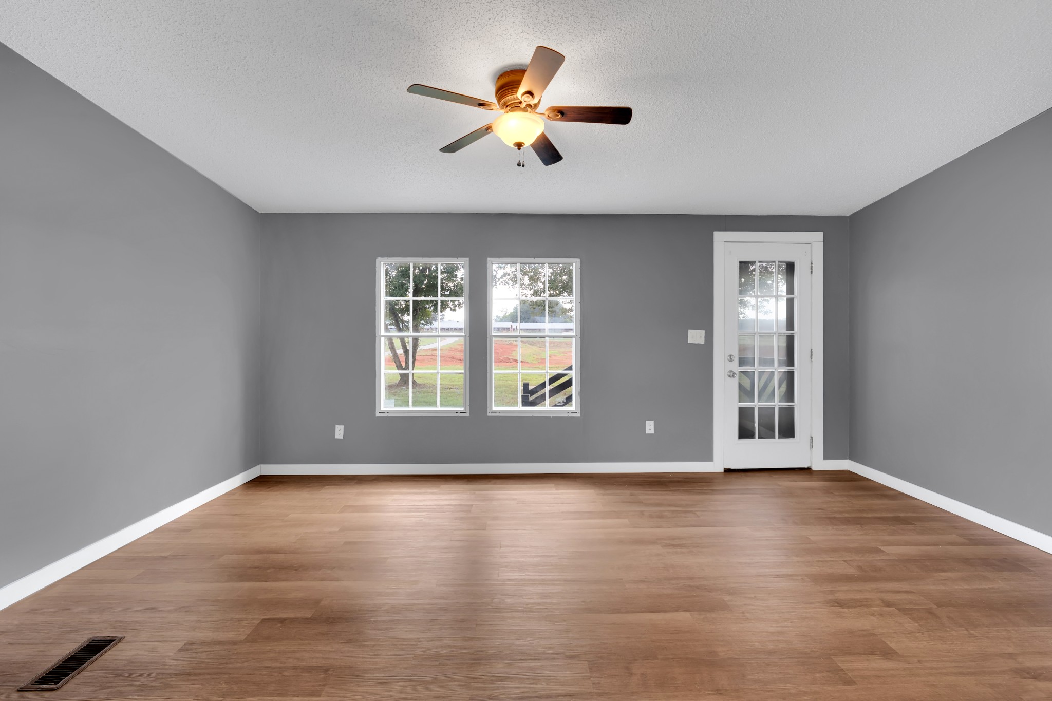 240 Cole Lane Belvidere, TN 37306 - Photo 11 of 37