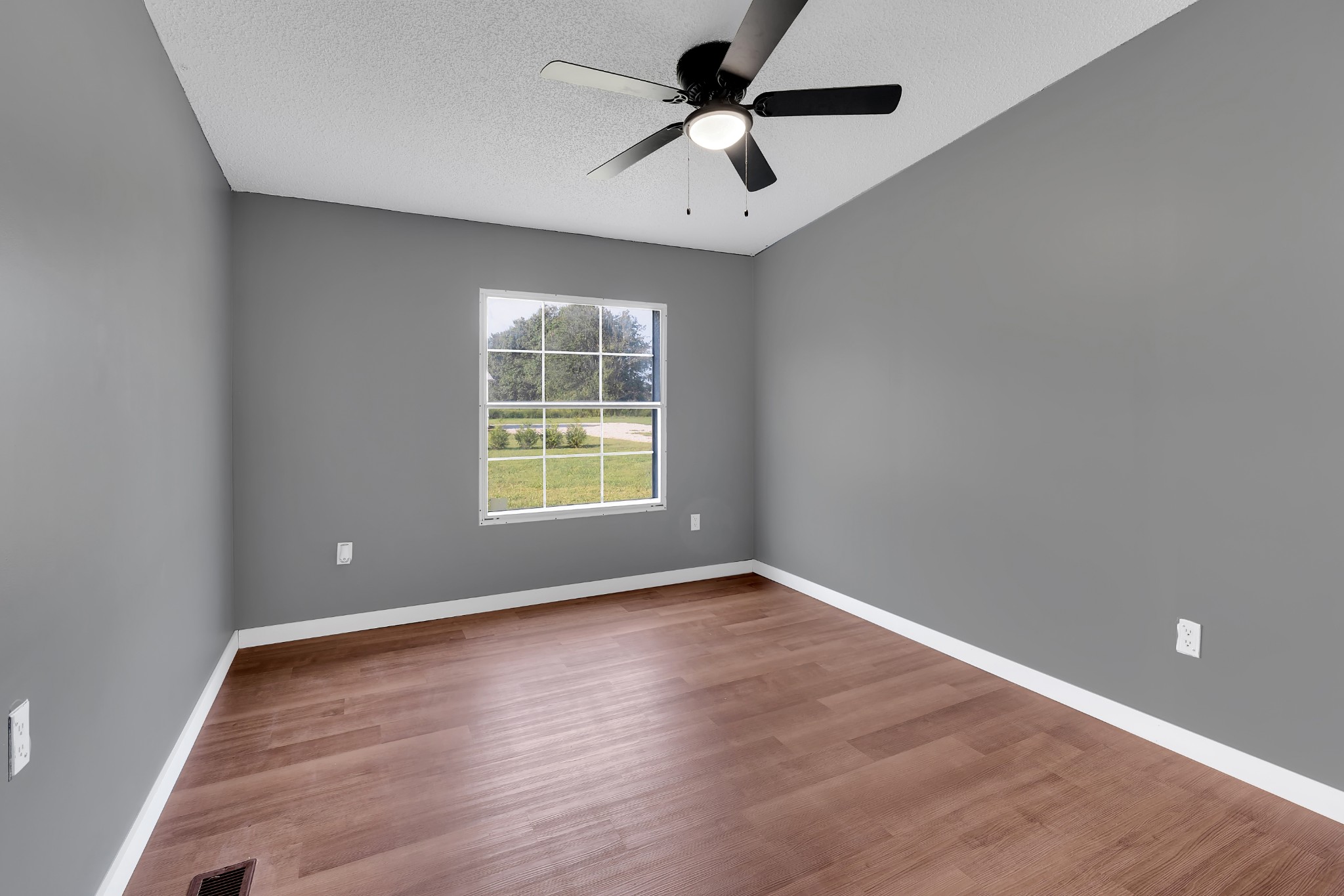 240 Cole Lane Belvidere, TN 37306 - Photo 34 of 37