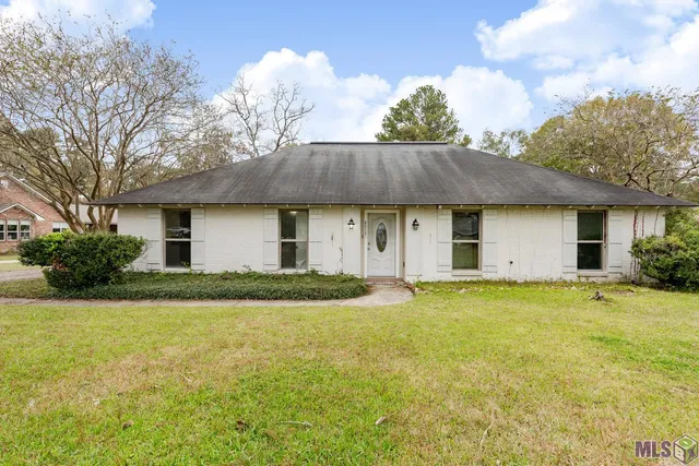 $2,200 | 6919 Springwood Boulevard, Denham Springs, LA 70726