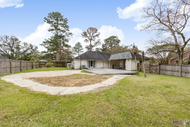 $2,200 | 6919 Springwood Boulevard, Denham Springs, LA 70726
