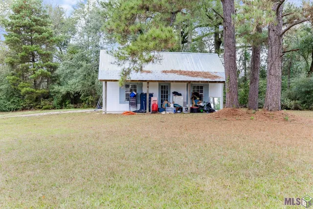 $2,200 | 6919 Springwood Boulevard, Denham Springs, LA 70726