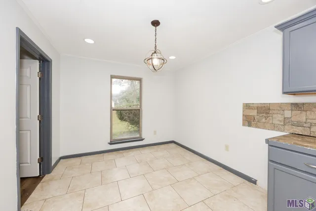 $2,200 | 6919 Springwood Boulevard, Denham Springs, LA 70726