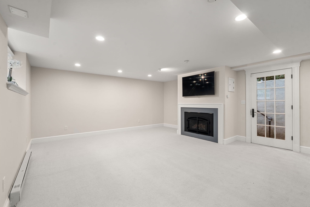 32 Arlington Road Wellesley, MA 02481 - Photo 32 of 42 Gallery Image 32