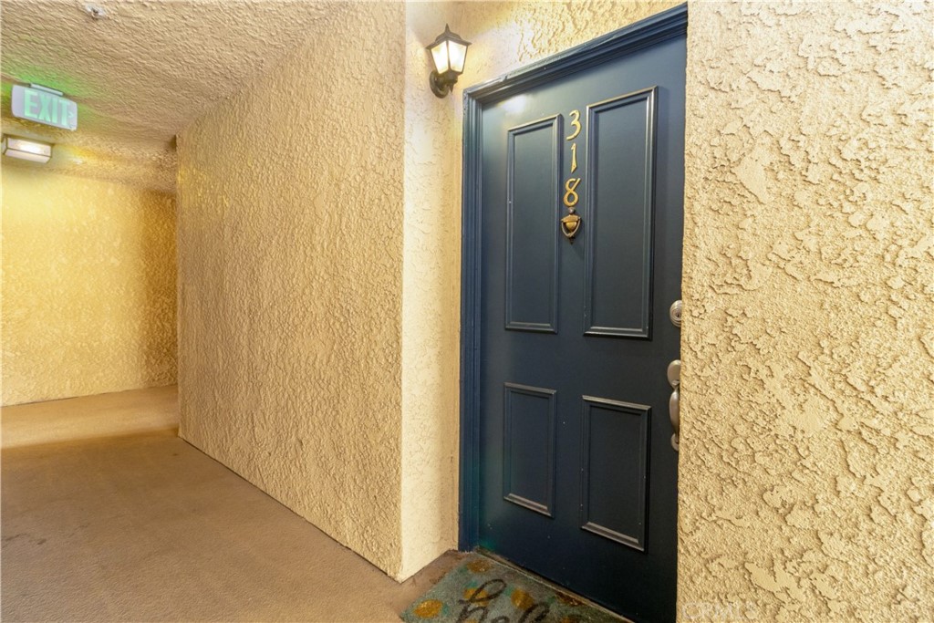 550 Orange Avenue, Unit 318 Long Beach, CA 90802 - Photo 21 of 25 a view of elevator